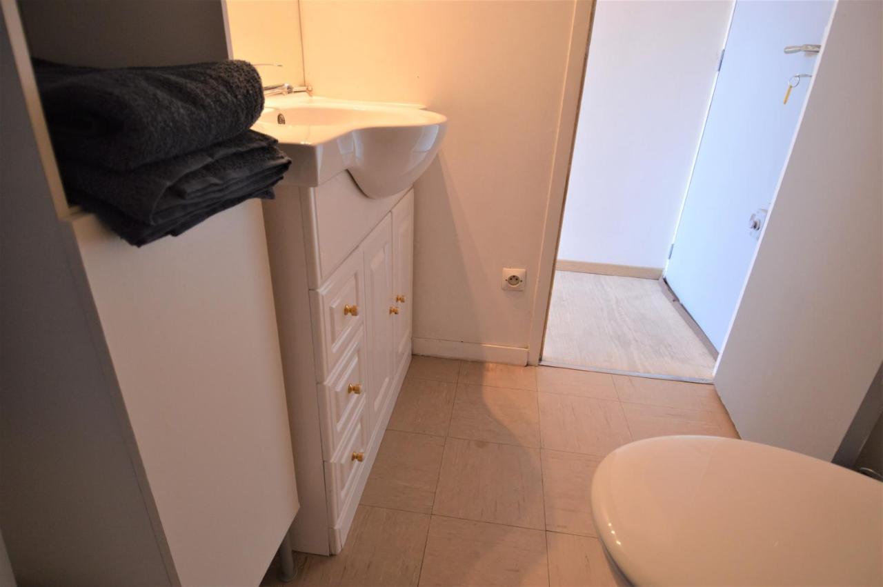 Studio Avec Chambre - Balcon Et A 20M De La Mer Apartment Курсел-сюр-Мер Екстериор снимка