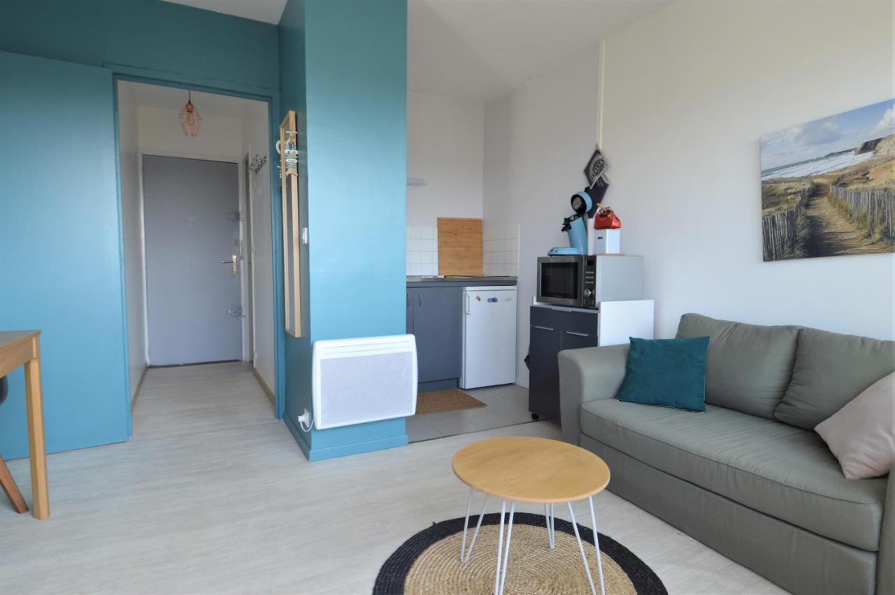 Studio Avec Chambre - Balcon Et A 20M De La Mer Apartment Курсел-сюр-Мер Екстериор снимка