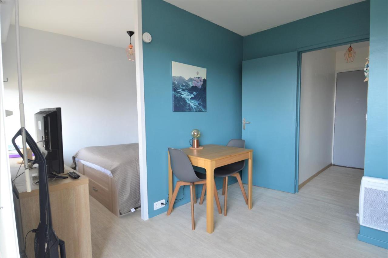 Studio Avec Chambre - Balcon Et A 20M De La Mer Apartment Курсел-сюр-Мер Екстериор снимка